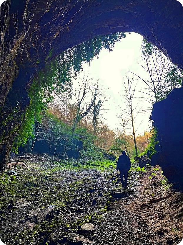 PLANES EN ASTURIAS, CUEVA DE CALDUEÑIN