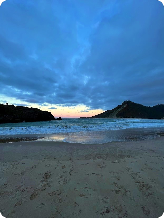 PLANES EN ASTURIAS: PLAYA DE SAN ANTOLIN